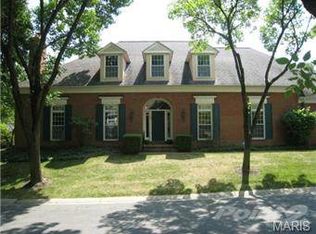 17 Upper Price Rd, Saint Louis, MO 63132