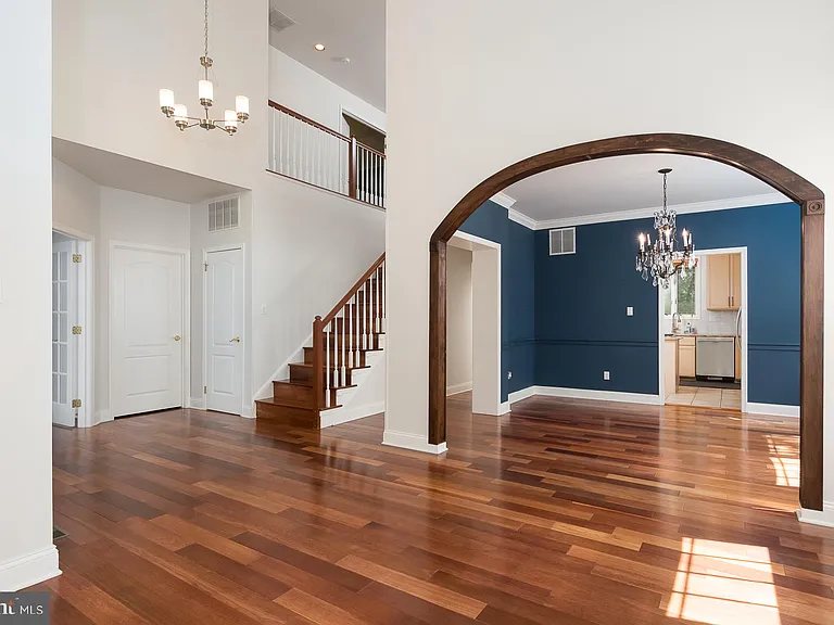 30 Leicester Ct — Photo 5