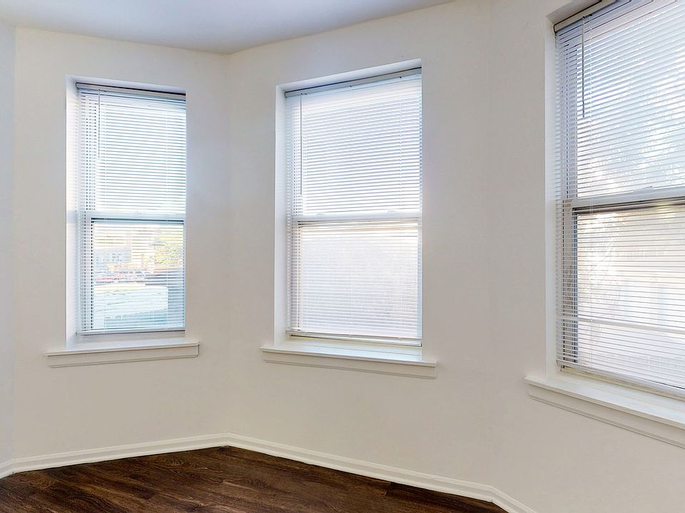 Dining/Living room
