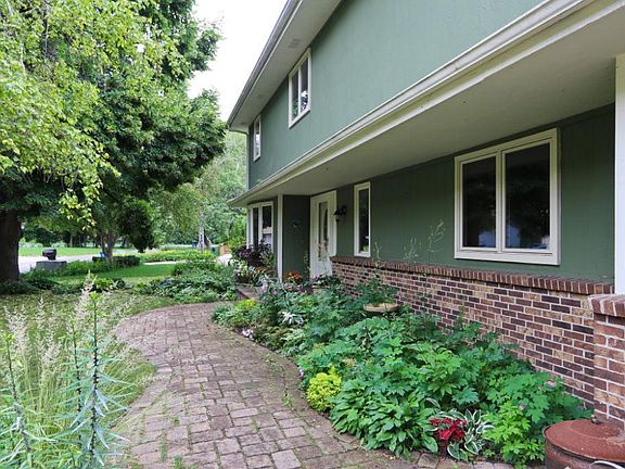 3rd image of 786 Carla Ln