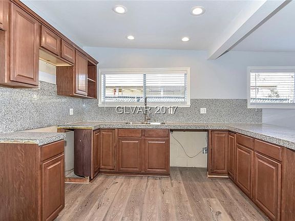 4th image of 4965 Billman Ave