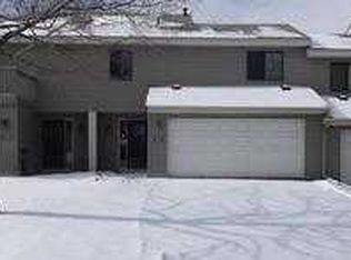 5432 Sanibel Dr, Minnetonka, MN 55343