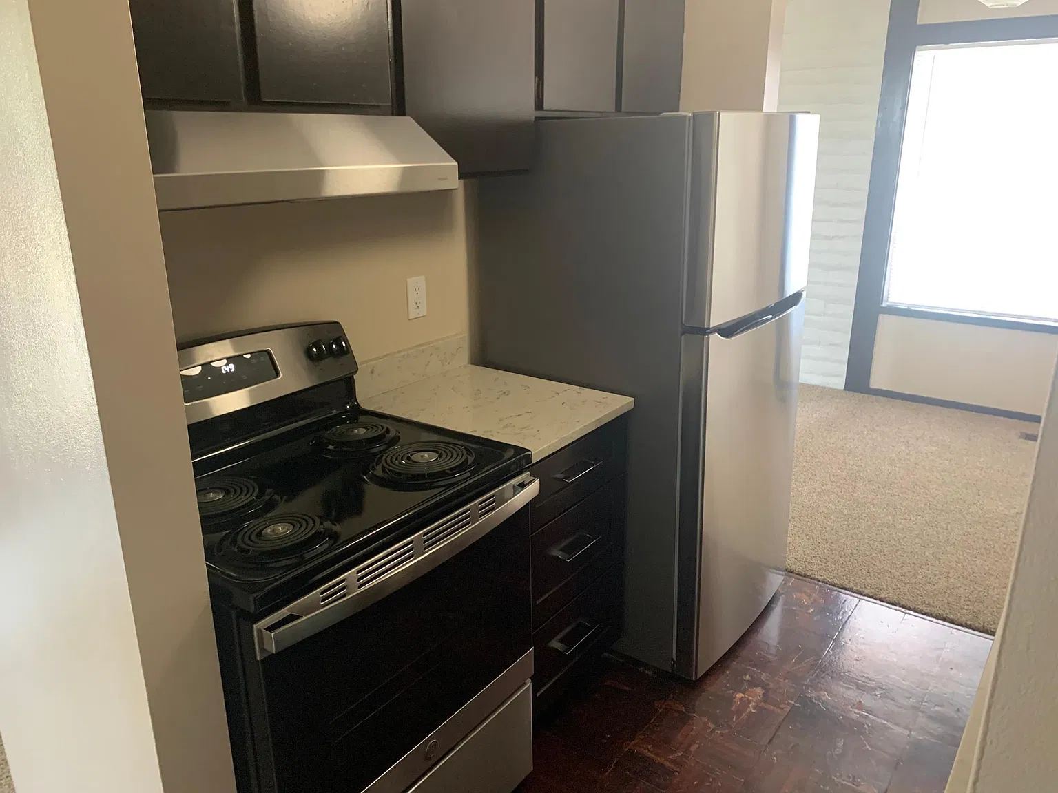 312 E Ramona Ave — Photo 3