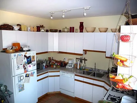 Rented by Limestone Realty Bklyn, LLC | media 16