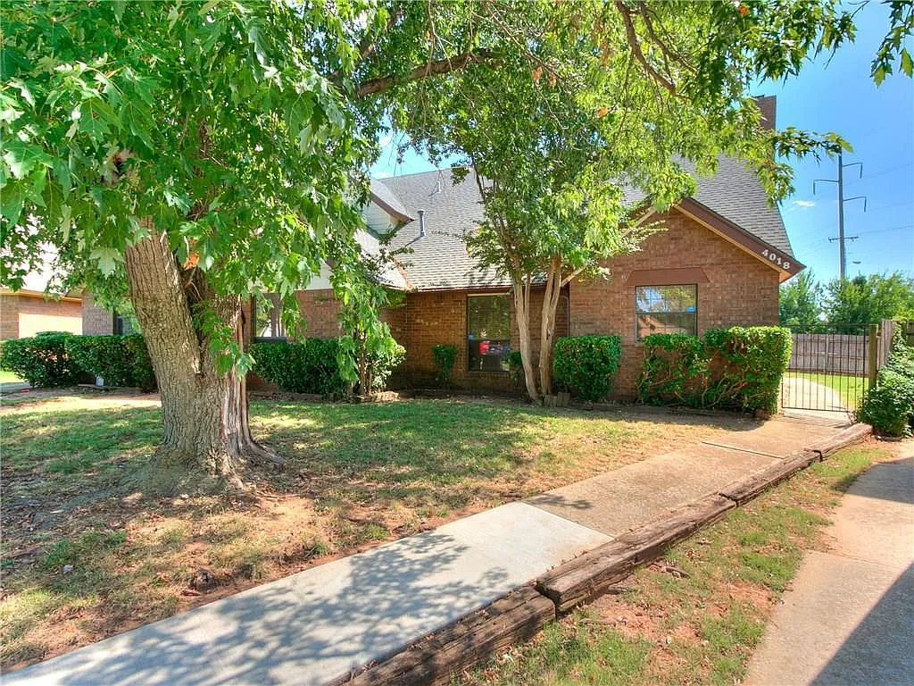 Building Photo - 4018 NW 68th St