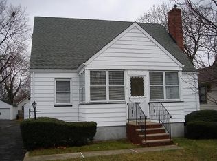 82 W Hanover Ave, Morris Plains, NJ 07950