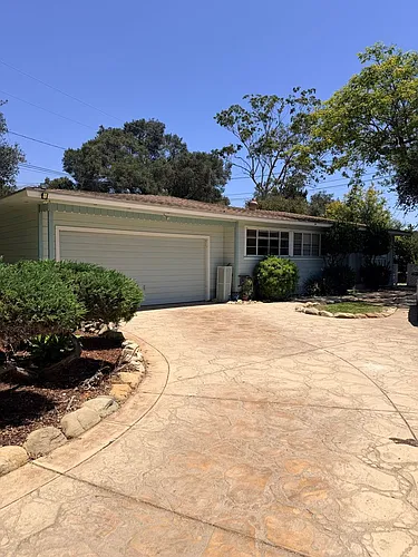 933 Laurel Rd Photo 1