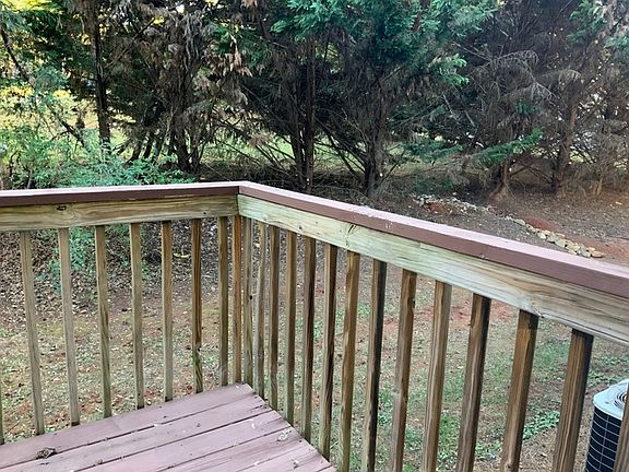 3rd image of 1520 N Main Ave APT 23