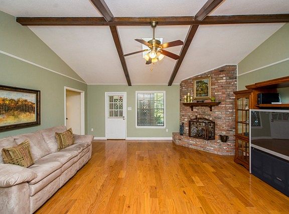 2nd image of 12431 Parkciel Ave
