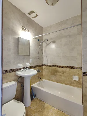 Rented by Signature Property Realty | media 20