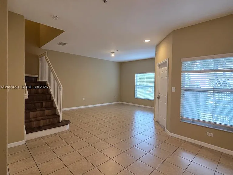 2851 W Prospect Rd #404 — Photo 2
