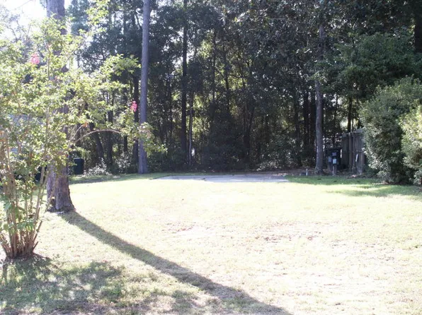 394 Maria Dr, Lillian, AL 36549