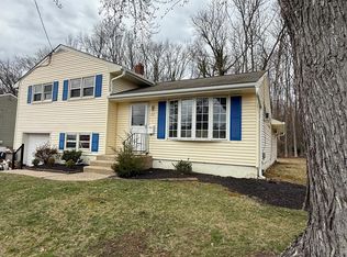 42 Winding Way, Gibbsboro, NJ 08026