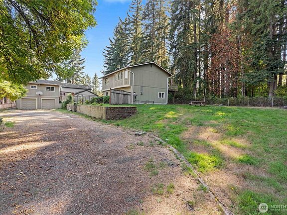 2nd image of 13837 Horsefall Avenue SE