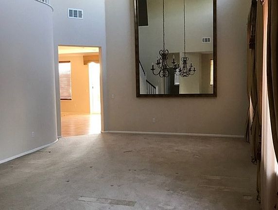 3rd image of 29179 Garnet Canyon Dr