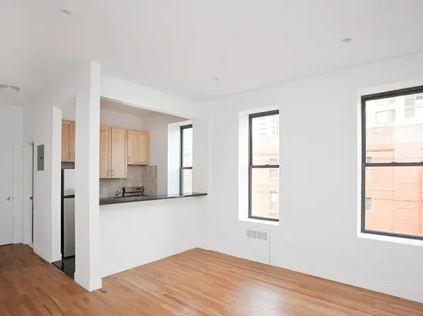 1592 1st Ave #4C, New York, NY 10028