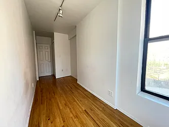 Rented by Best Apartments North Inc