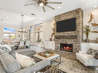 38327 Grand Oaks Ave, Palm Desert, CA 92211