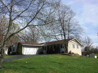 102 Squire Ln NE, Poplar Grove, IL 61065