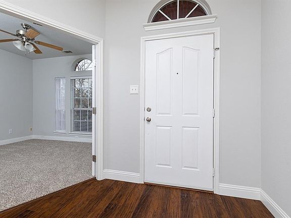 4th image of 3920 Old Richwood Ln