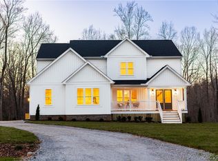 15706 Hebrides Dr, Chesterfield, VA 23838