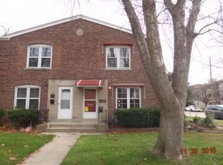2979 Lincoln Ave, Riverside, IL 60546