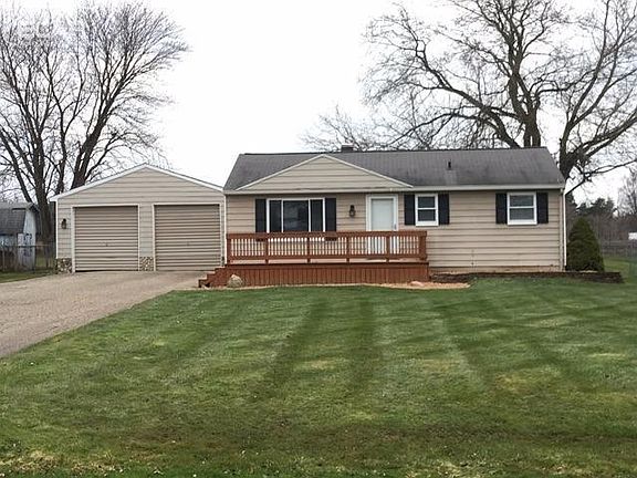 3rd image of 11473 Berkshire Dr