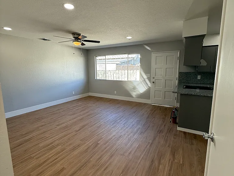 145 N C St #145 — Photo 1