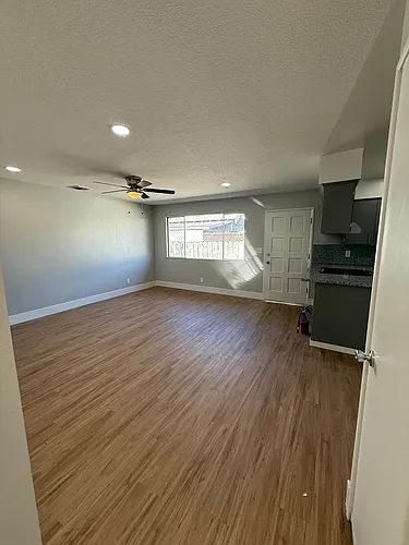 145 N C St #145 Photo 1