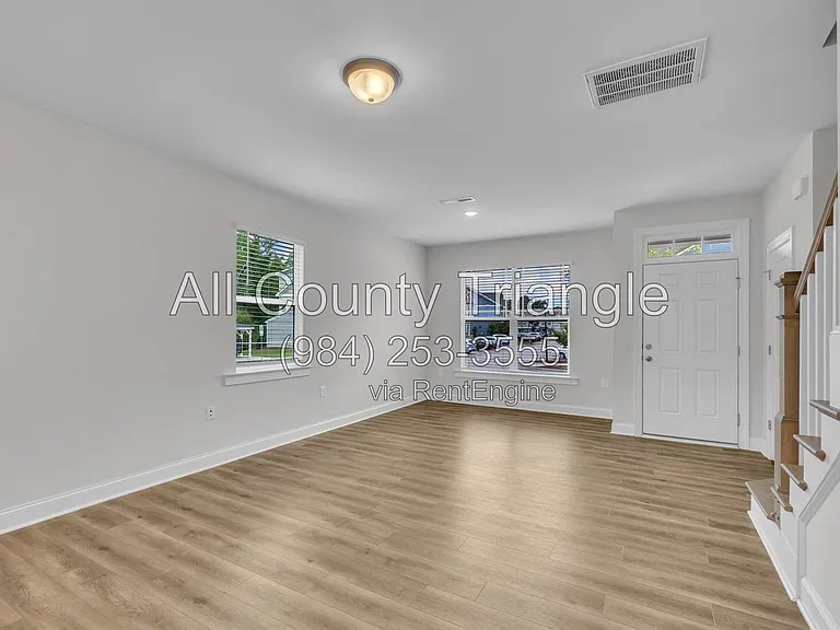 267 Old Grove Ln — Photo 9