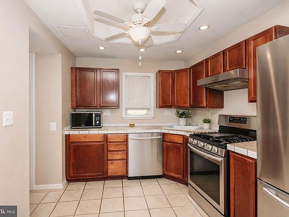 5th image of 151 Fitzgerald St