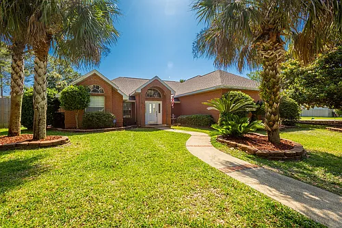 400 Ridgewood Cir Photo 1
