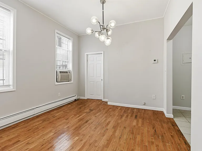 154 South St #1 — Photo 4