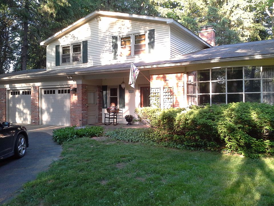2nd image of 1510 Blue Heron Dr