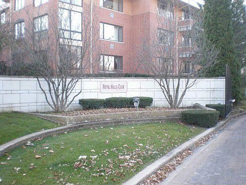 4th image of 3525 S Cass Ct #409