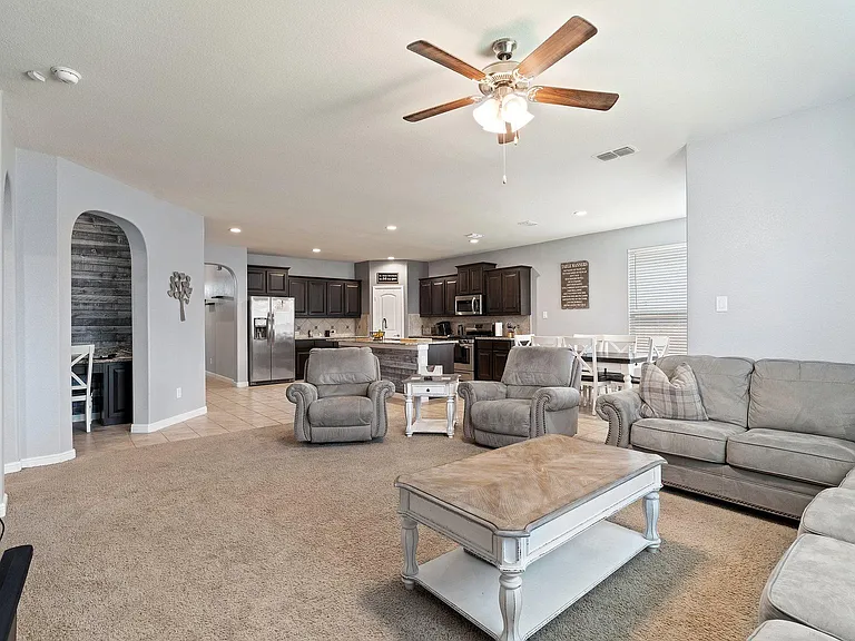 9124 Golden Hollow Ln — Photo 9
