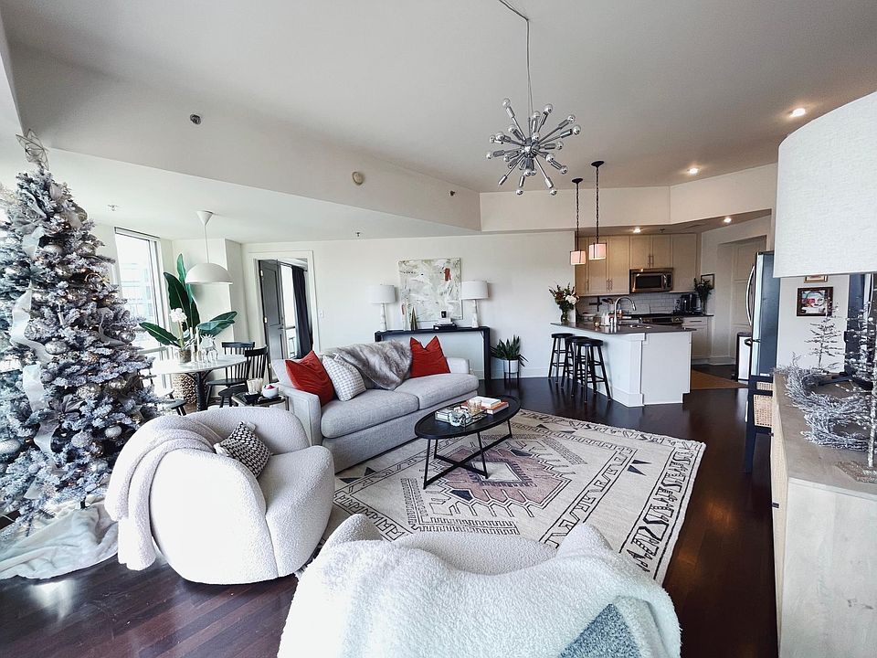 Living Room / Dining / Kitchen