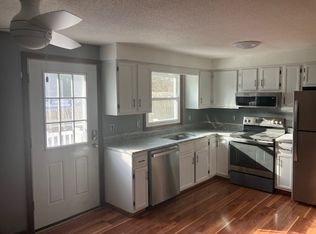 228 Kensington Ave, Meriden, CT 06451