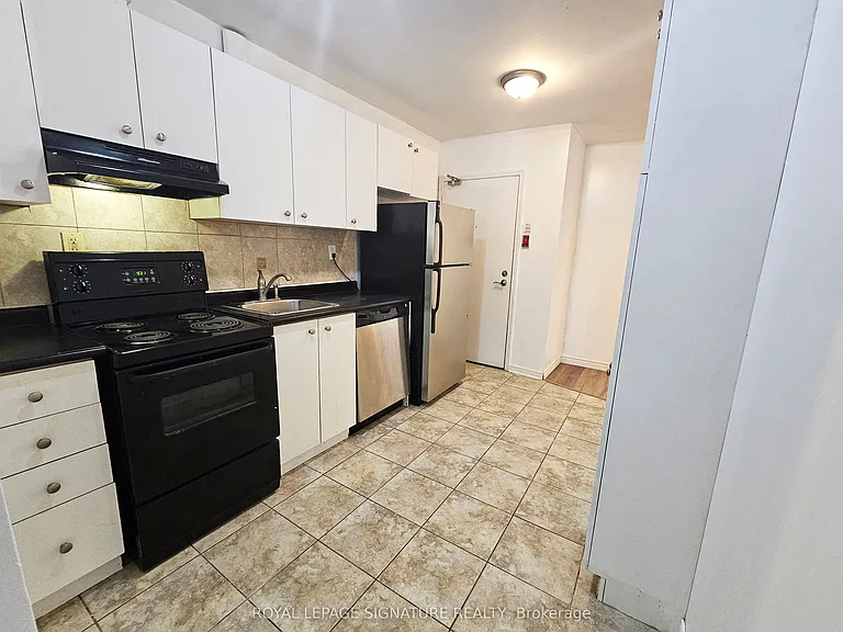 10 Ivy Ave #2 — Photo 6
