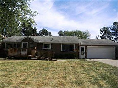 1st image of 304 Sycamore Dr