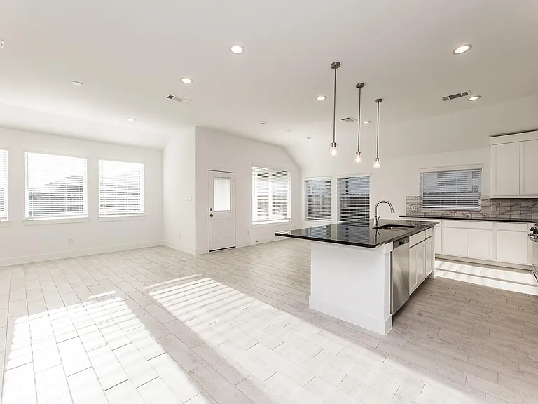 4802 Seabourne Landing Dr — Photo 6