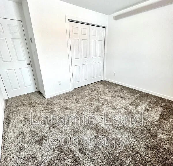416 Hancock St #4 — Photo 8