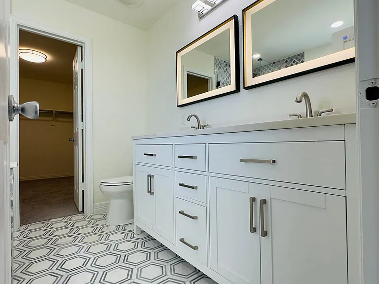 1820 Kittyhawk Dr — Photo 23