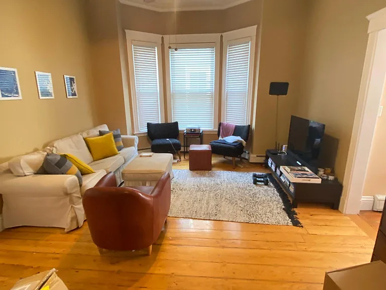 38 Springfield St — Photo 1