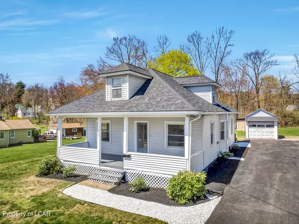 215 Huntsville Rd, Dallas, PA 18612