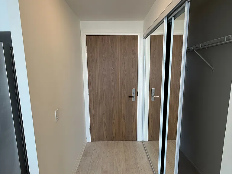 27 Korda Gate #2308 — Photo 3