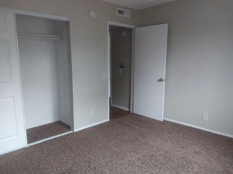 17740 Scherzinger Ln — Photo 17