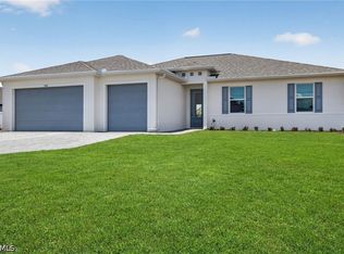 2105 NW 4th St, Cape Coral, FL 33993