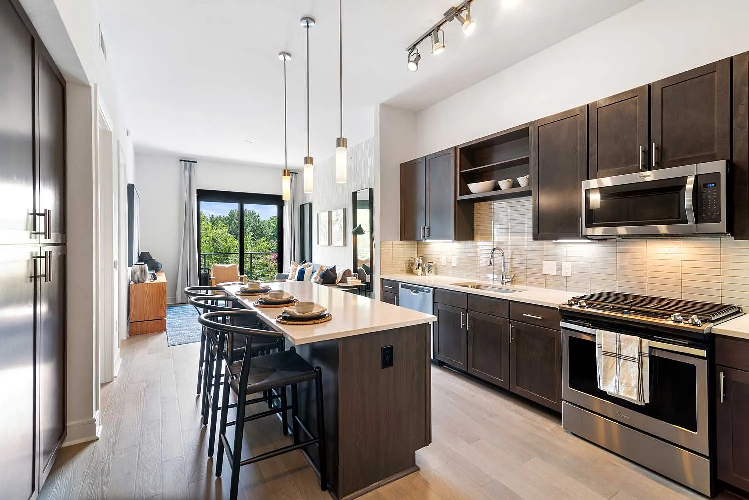 Cortland M-Line — Photo 1