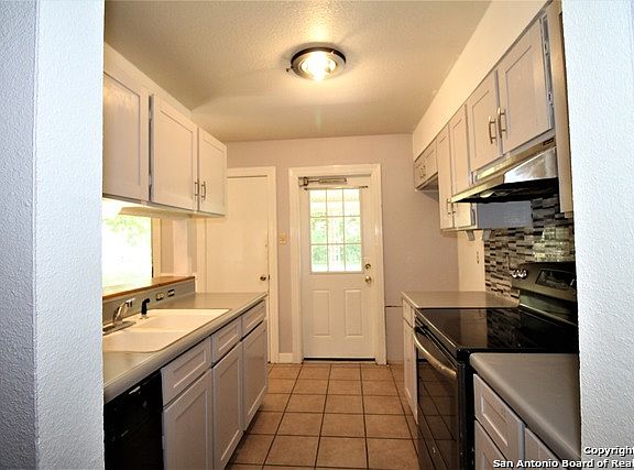 4th image of 405 Beverly Dr